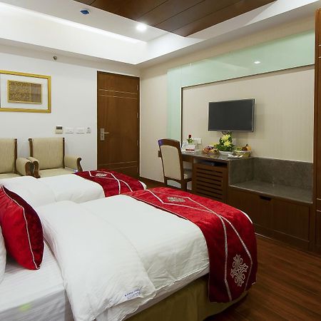 דלהי Hotel Swaran Palace מראה חיצוני תמונה
