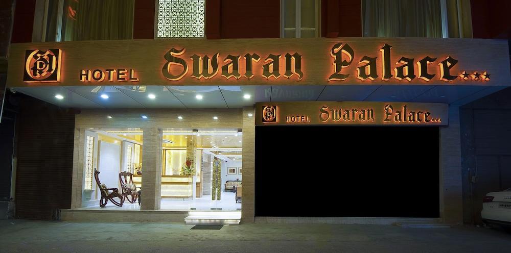 דלהי Hotel Swaran Palace מראה חיצוני תמונה