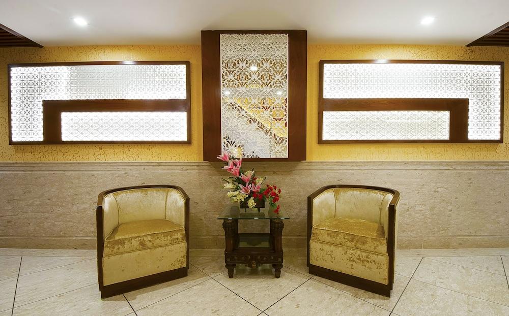 דלהי Hotel Swaran Palace מראה חיצוני תמונה