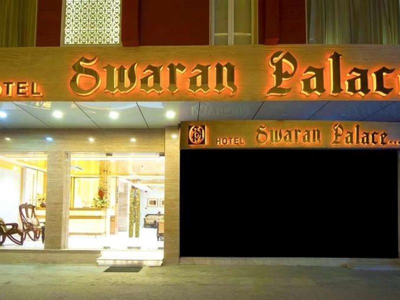 דלהי Hotel Swaran Palace מראה חיצוני תמונה