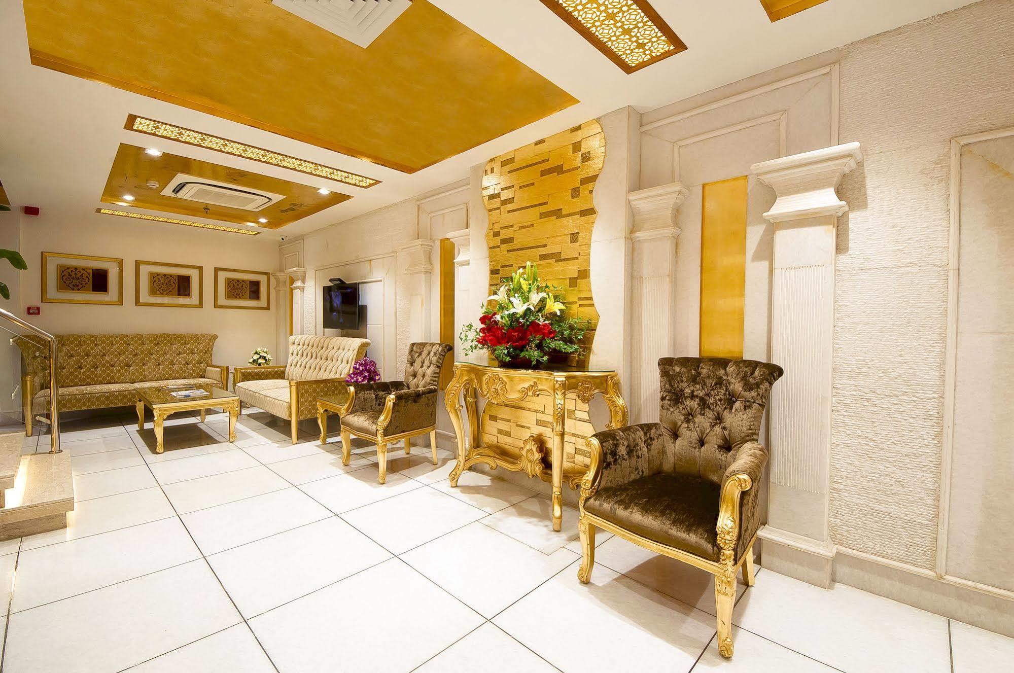 דלהי Hotel Swaran Palace מראה חיצוני תמונה